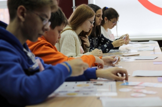 В 2022 году более 6,5 тысячи омских школьников стали участниками проекта «Билет в будущее»